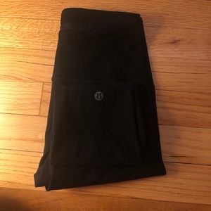 lululemon black swift speed 28 inch leggings